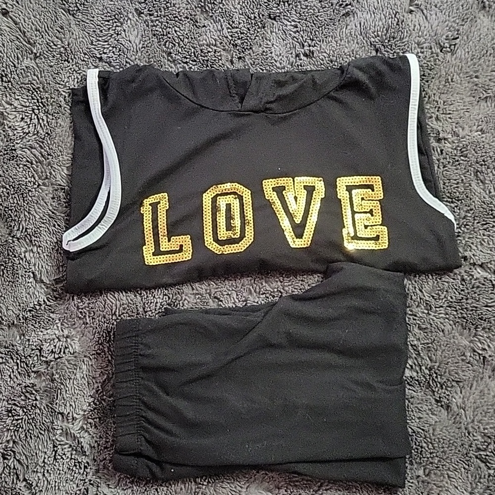 Girls 'LOVE' Design Outfit